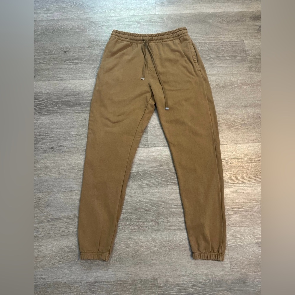 Talentless pants size M